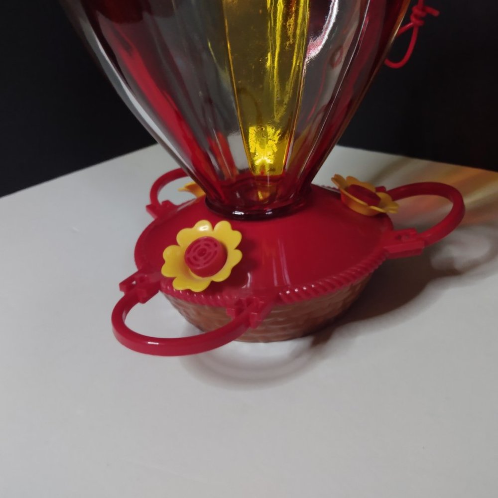 Hot Air Balloon Shaped Hummingbird Feeder - Picture 4 of 9